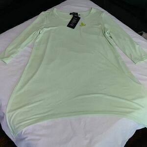NWT Lbisse womens top